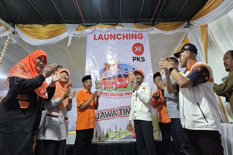 Layani Pemudik, PKS Jatim Luncurkan Posko Mudik di Terminal Purabaya