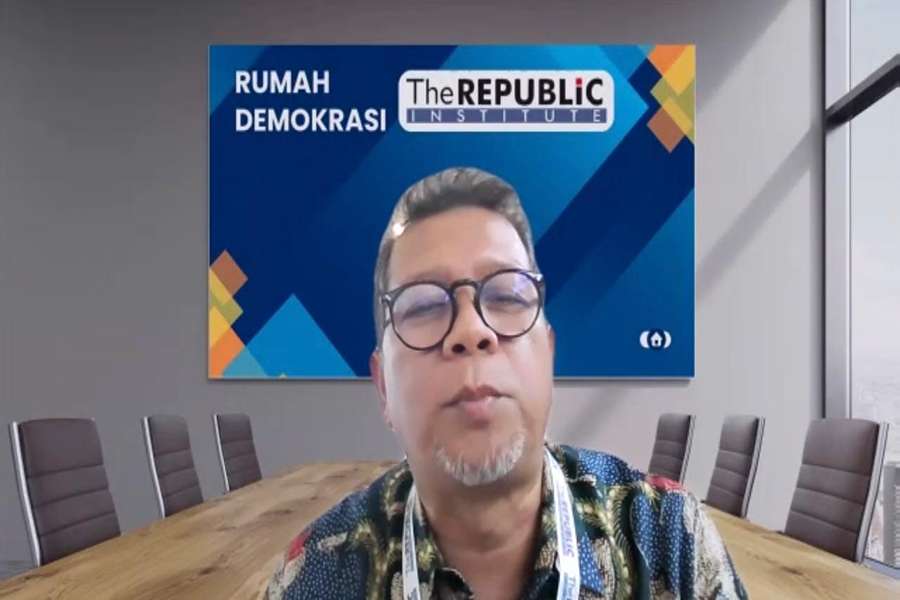 Survei The Republic Institute: Mayoritas Warga Jatim Puas Kinerja Khofifah-Emil 100 Hari Pertama