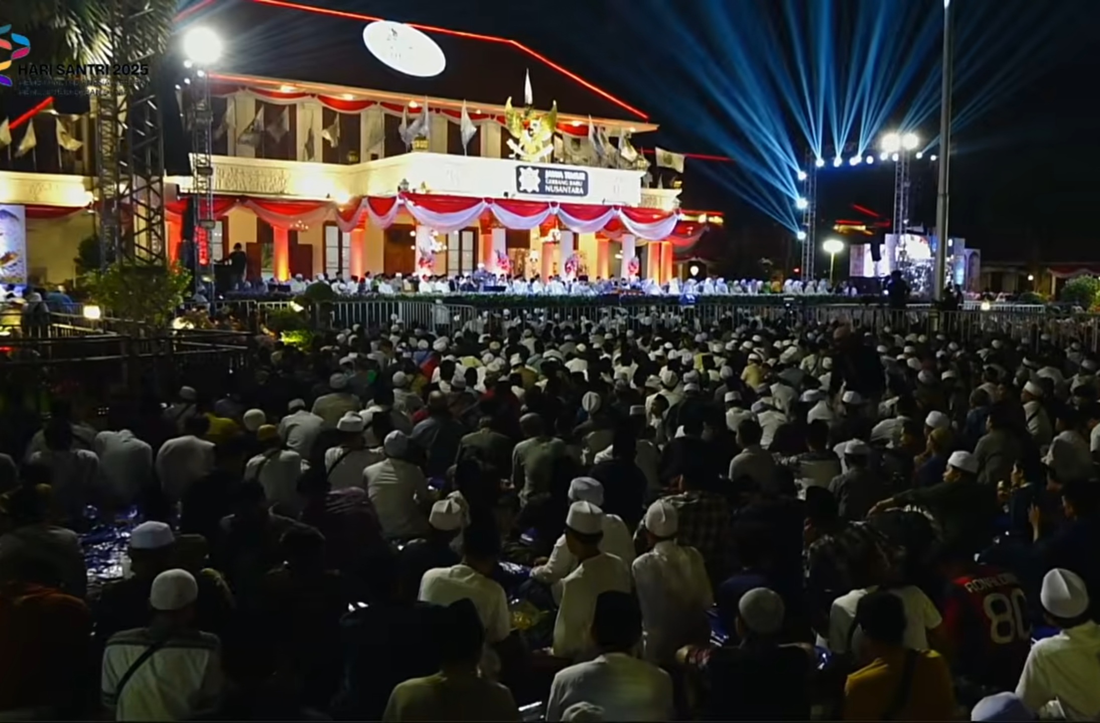 Syukuri 80 Tahun Jatim dan Hari Santri, Khofifah dan Gus Iqdam Ajak Masyarakat Sholawatan