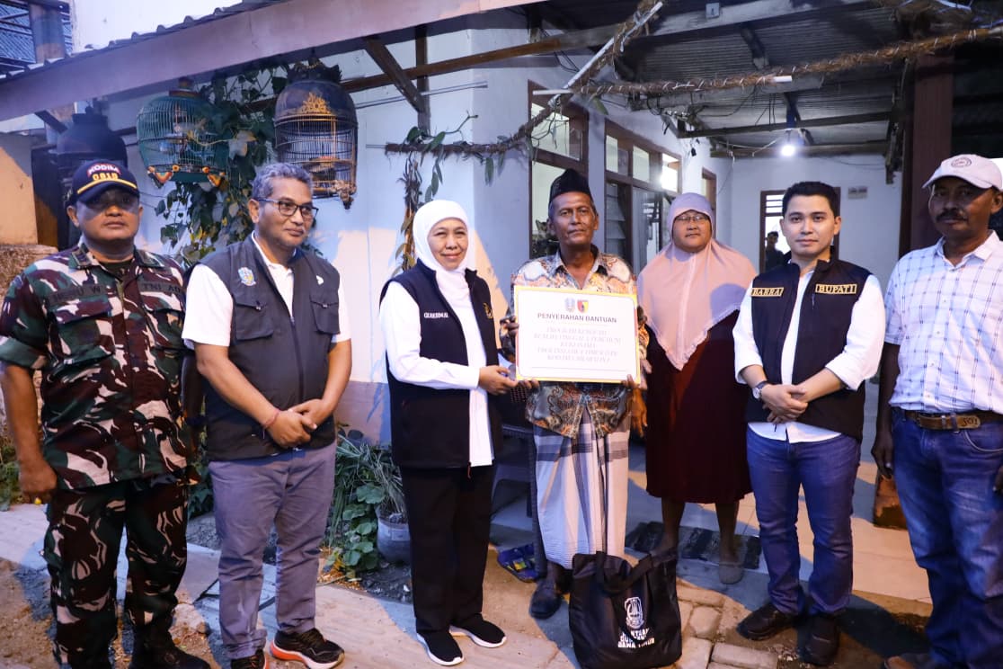 Gubernur Khofifah Tinjau Penanganan Kawasan Kumuh Terpadu di Mojokerto: Wujudkan Pemukiman Sehat dan Nyaman
