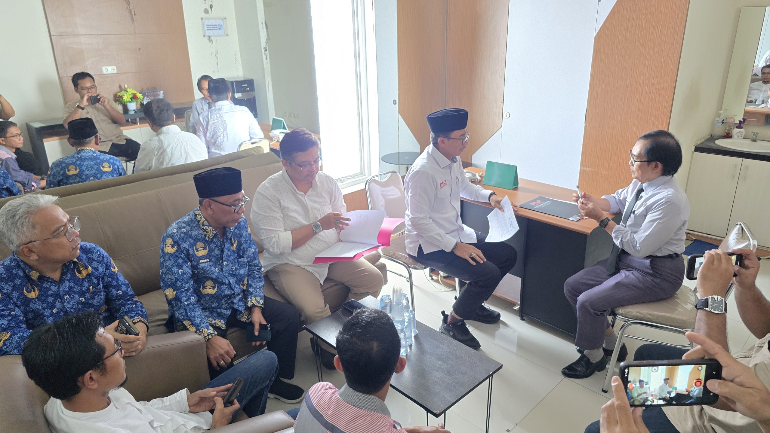 Usai Adukan Rasiyo ke BK DPRD Jatim, Kuasa Hukum Adhy Ancam Polisikan CEO RS Pura Raharja